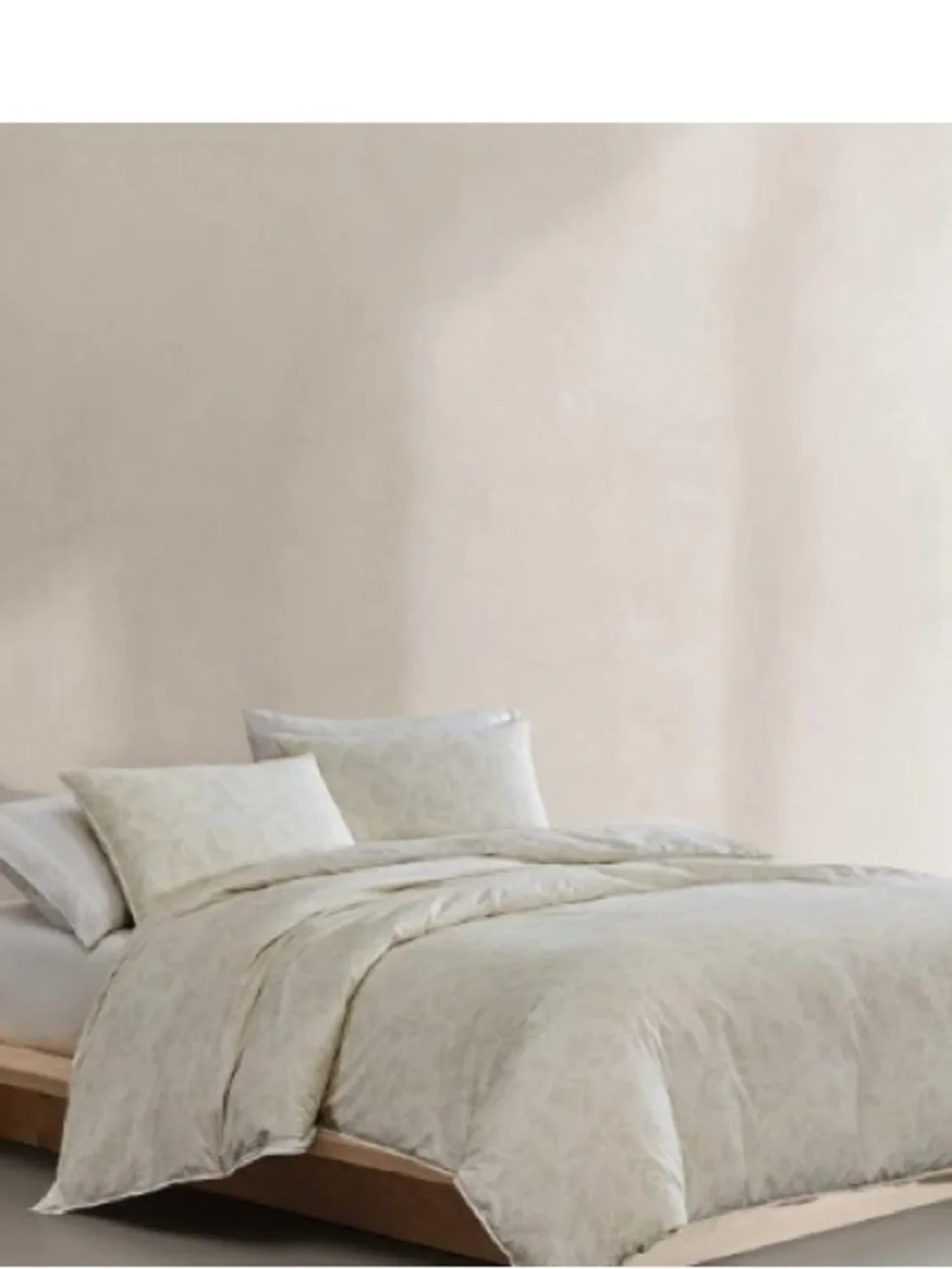 Calvin Klein King Duvet Cover Set, 3 Piece Bed Set  (Yellow Leaves), Beige, NWT
